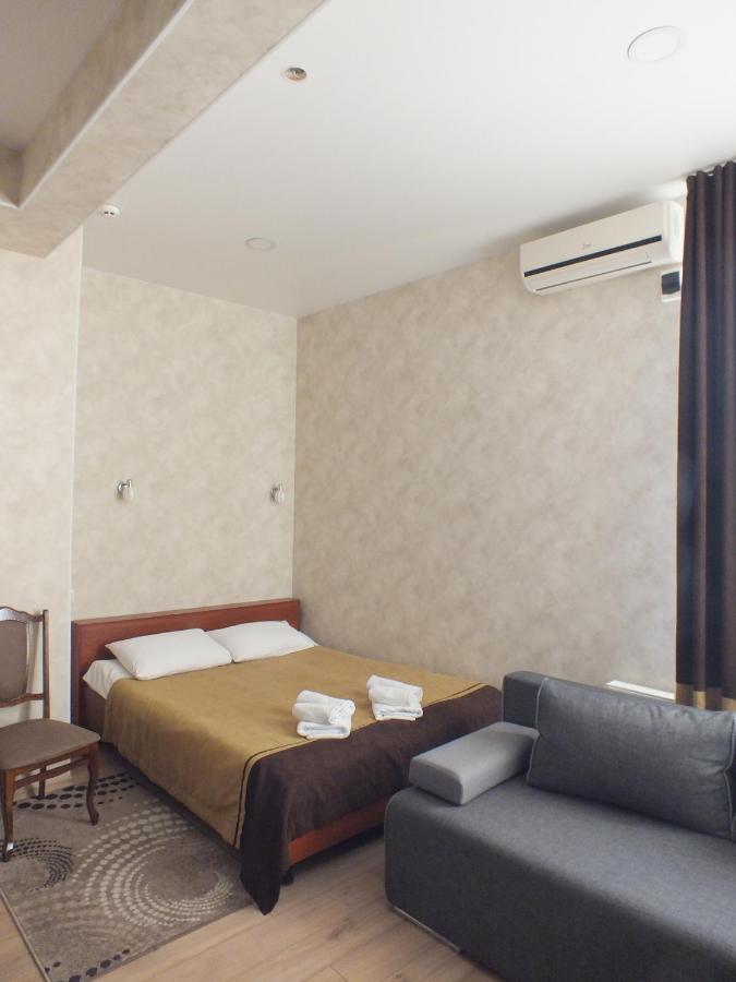 Vorontsovskiy Hotel Melitopol Exterior photo